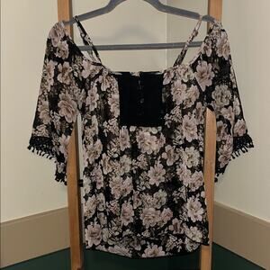 American Rag Floral Off-Shoulder Women's Top Size Large